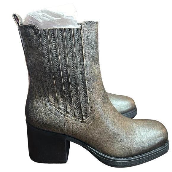 Kenneth Cole Jet Black Antique Gold Leather Chelsea Boots Chunky Heel Size 9 - Picture 1 of 12